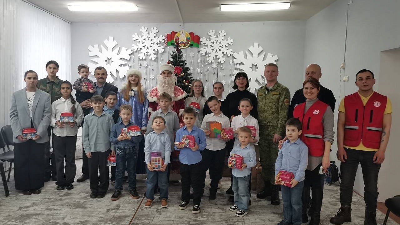 В Лиде продолжается республиканская благотворительная акция «Наши дети»